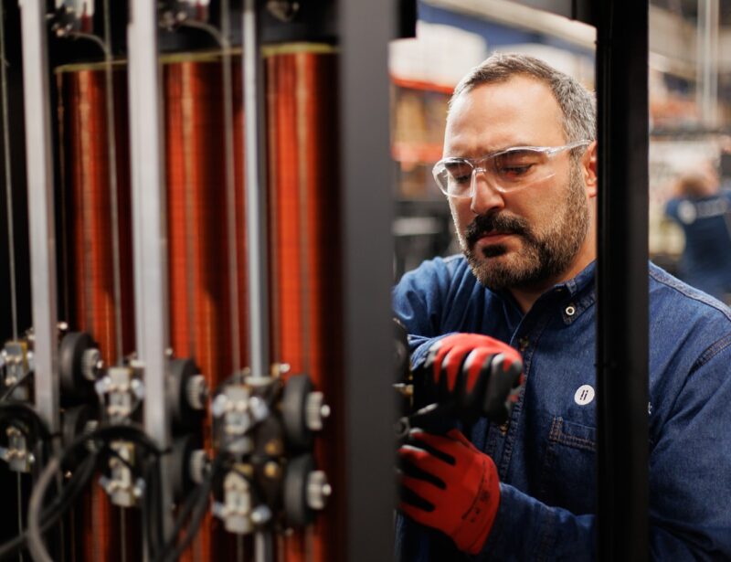 Nuevo UPS Interactivo para proteger sus equipos ante cortes y variaciones de energía